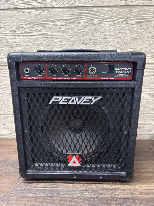 What a Small-Venue Bass Rig Needs That a Practice Combo Doesn't