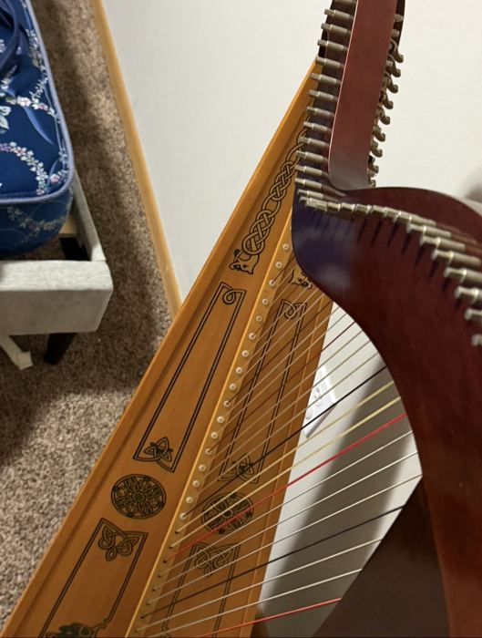 Lyon & Healy Folk Harp Model 2133