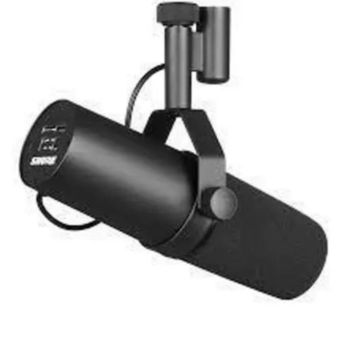 Shure SM7B Cardioid Dynamic Vocal Microphone