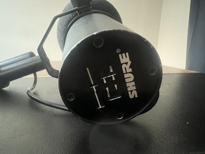Shure SM7B Cardioid Dynamic Vocal Microphone