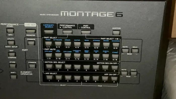 YAMAHA MONTAGE 6 61-KEY SYNTHESIZER WORKSTATION KEYBOARD BLACK