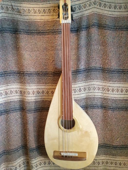 Right-hand Fretless Pocket Bass 4 String. Poplar Wood Festival Bass  30"  Scale 