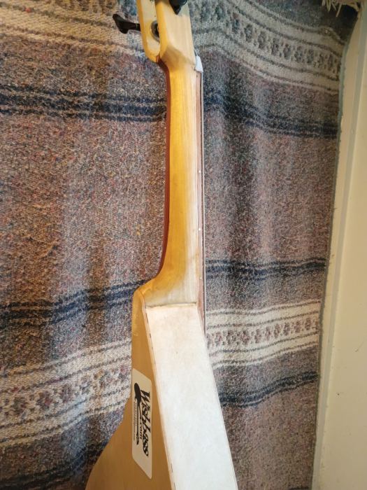 Right-hand Fretless Pocket Bass 4 String. Poplar Wood Festival Bass  28"  Scale 