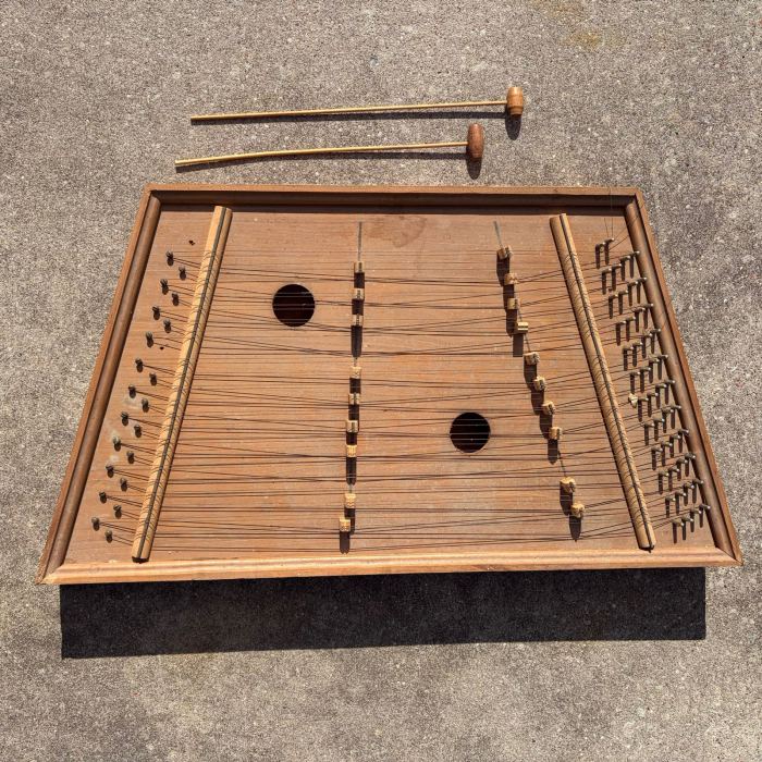 Hammered Dulcimer w/ Hammers, Natural Finish, Trapezoidal Shape, Heavy READ