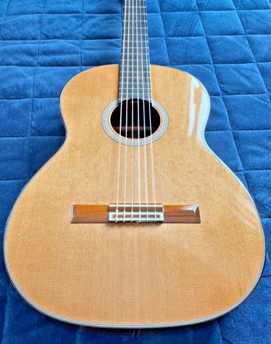 Classical Guitar for Adult Learners: When Does Spending More Actually Matter?