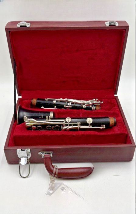 Buffet Crampon E11 Bb Clarinet Wood Black/Silver Germany with Case Untested