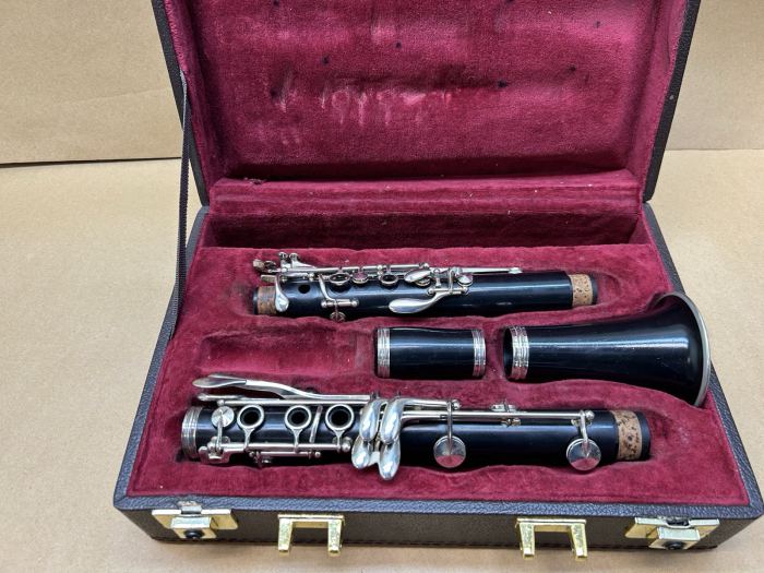 Buffet Crampon E11 Wood Bb Clarinet Intermediate
