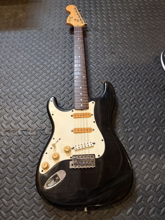 Fender Japan Stratocaster Vintage Electric Guitar Made in Japan Left Handed 