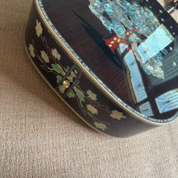 Requires custom-made guitars ， All solid acoustic guitars.