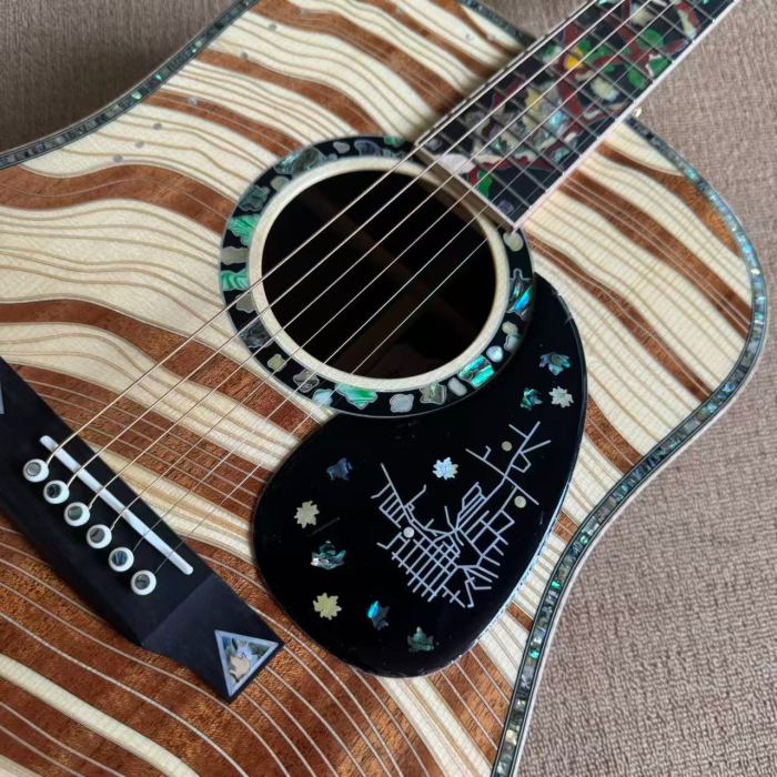 Requires custom-made guitars ， All solid acoustic guitars.