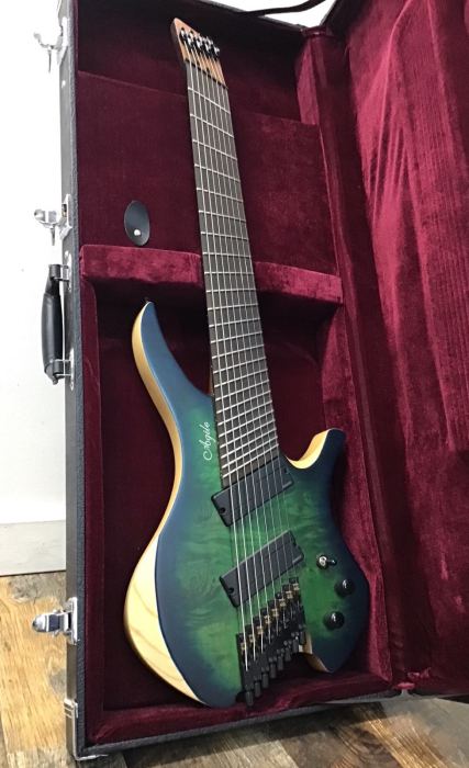 Why Multiscale Necks Are Winning Over Metal Players in Their 40s and 50s