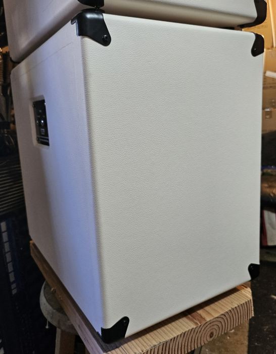 Brand New, Multicomp Pro 12 inch extention speaker Cabinet for electric guitars.