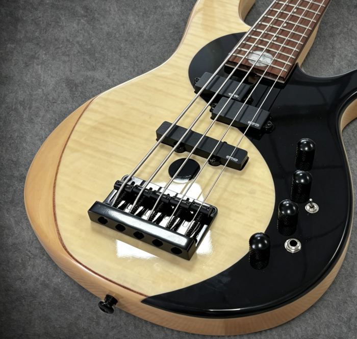 US Warehouse 5-string Electric Bass Guitar Rosewood Fingerboard Black Hardware