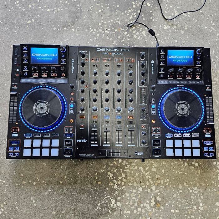 Denon MCX8000 Professional DJ Controller 4CH Dual Screen Display USB Port Mic