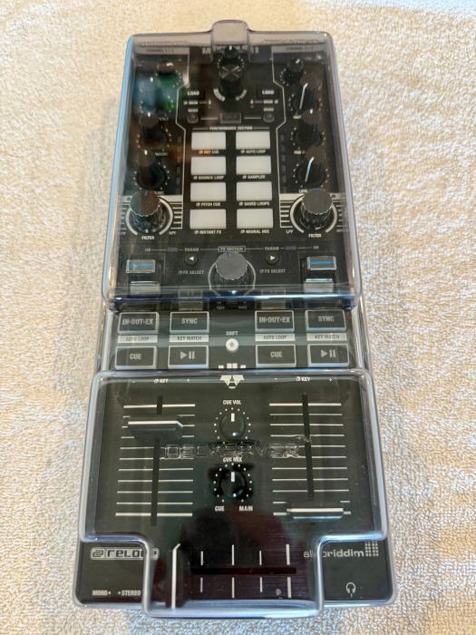 Reloop MIXTOUR PRO 4-Deck All-In-One DJ Controller w DECKSAVER PACKAGE!
