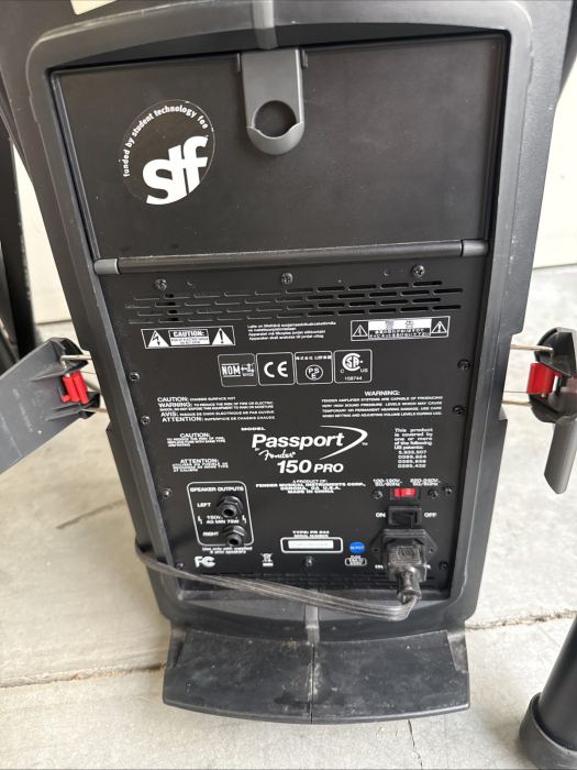 Fender Passport 150 Pro  Portable All in One PA Speaker System With Stand