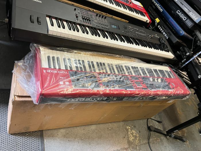 Nord Stage 4 88 key Keyboard Weighted Hammer Piano/Synth/w/Pedal   ARMENS