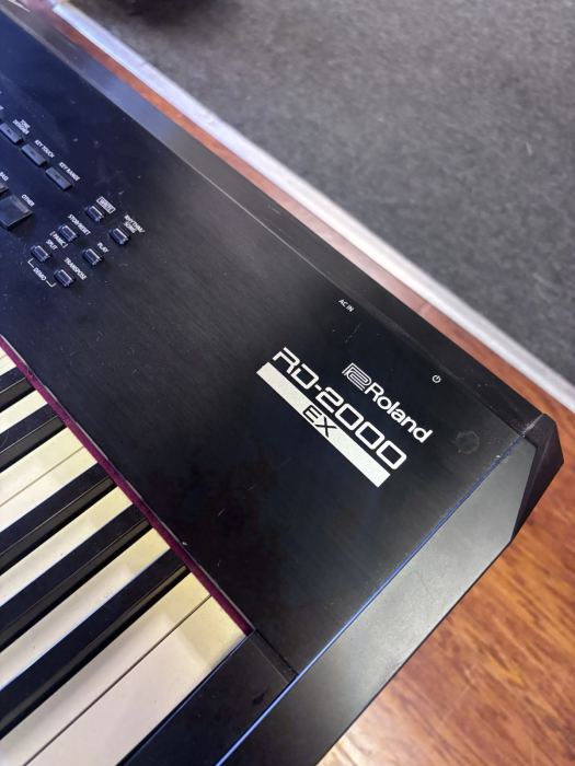 Roland RD-2000EX 88-Key Weighted Digital Stage Piano Black Pitch Bend Mod