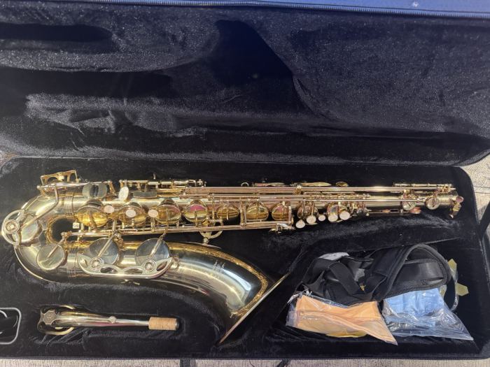 Easter Tenor Bb flat Saxophone 