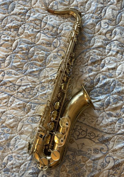 Super Action 80 Style Bb Tenor Saxophone w/Case - Back To School Special