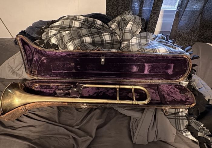 Rare Reynolds model 70 trombone with low sn703 great player OPEN TO OFFERS 