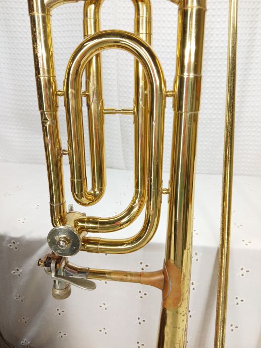 VINTAGE ROYAL RMC REYNOLDS CONTEMPORA BASS TROMBONE IN ORIGINAL CASE FREE SHIP