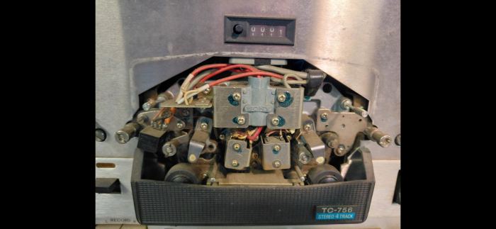 Sony TC 756 4 TRACK PROFESSIONAL REEL TO REEL TAPE RECORDER * UNTESTED For Parts