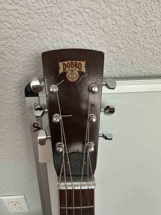 Dobro Acoustic Resonator Guitar Brown Spider Bridge Right-Handed 6-String Case