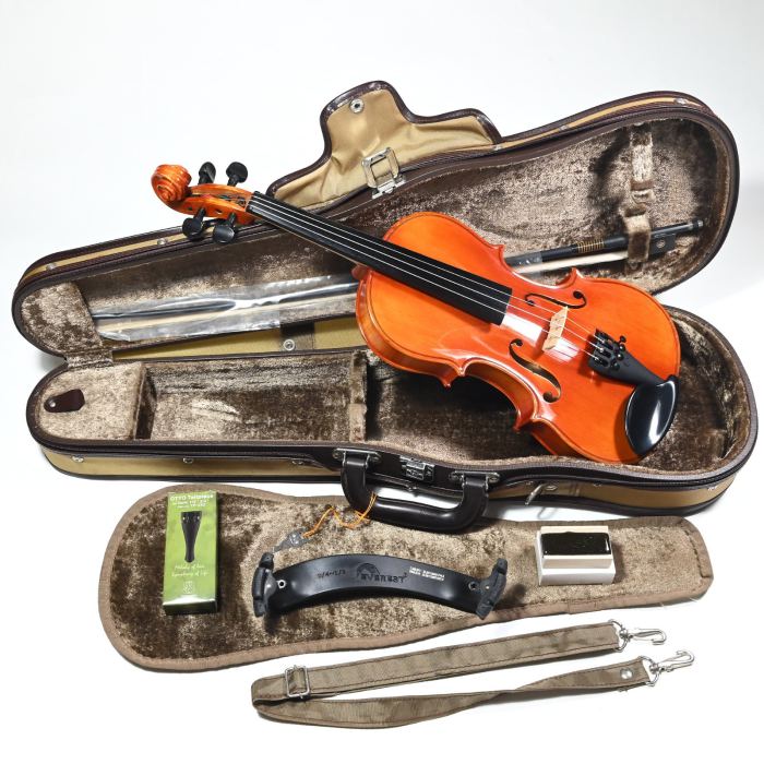 1/2 SUZUKI VIOLIN No 330 (Intermediate), Japan - Full Outfit - EXCELLENT SOUND!