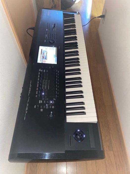 Korg Kronos 73 Keyboard Synthesizer Music Workstation RH3 SSD 9 Engines MIDI USB