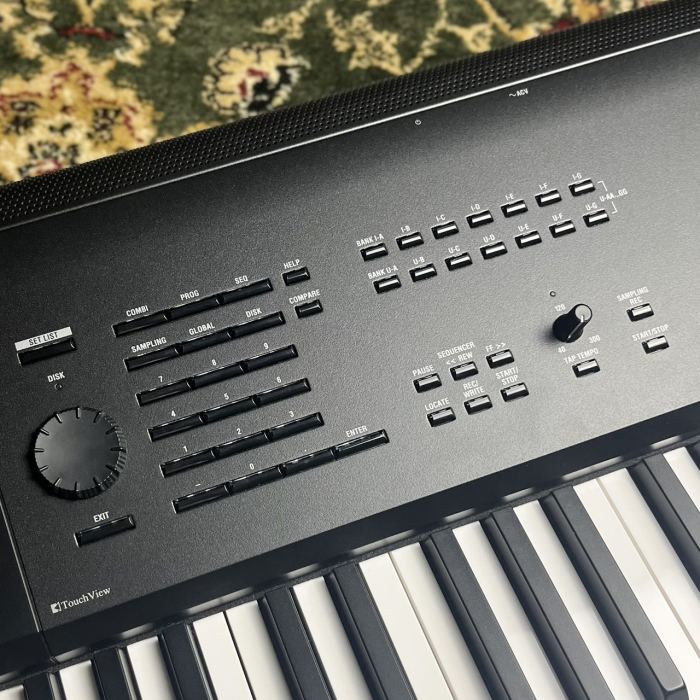 Korg Kronos 3 73 Music Workstation Keyboard