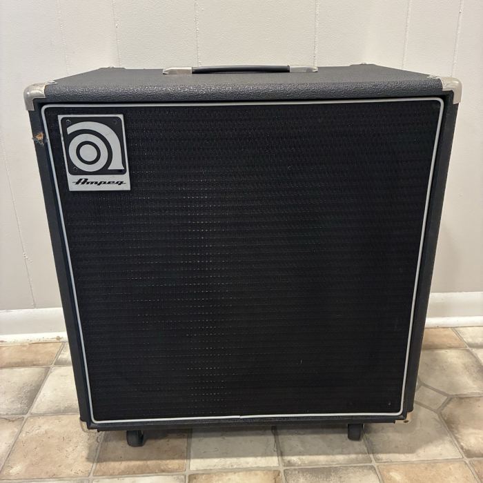 Why Serious Bassists Still Hunt for Vintage Ampeg Cabinets