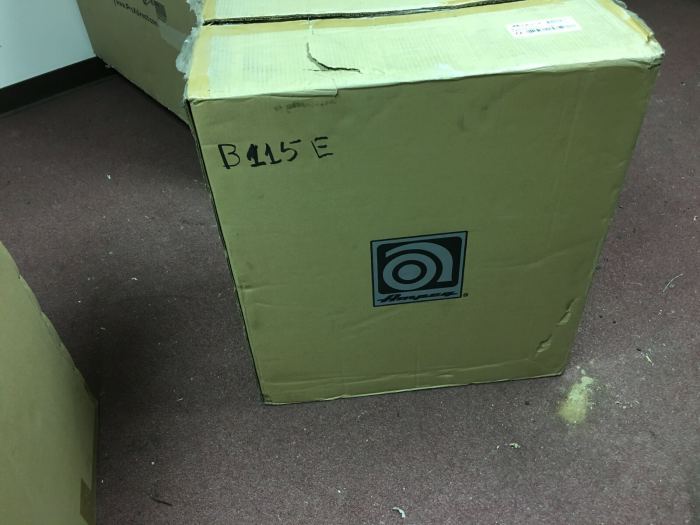 Ampeg B-115E bass cabinet