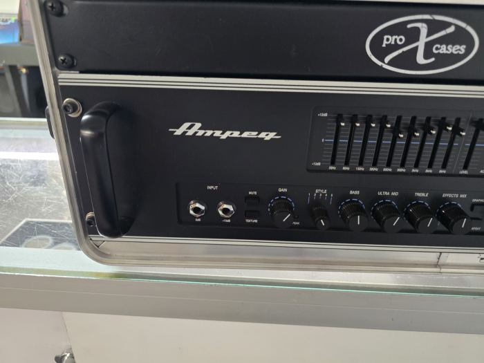 Vintage Ampeg B4 Bass Guitar Amplifier Rack Mount With Case.
