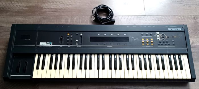 ENSONIQ ESQ-1 Analog/Digital Polyphonic Synthesizer Workstation - Vintage Sound!