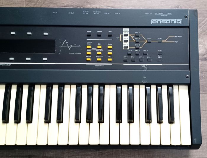 ENSONIQ ESQ-1 Analog/Digital Polyphonic Synthesizer Workstation - Vintage Sound!