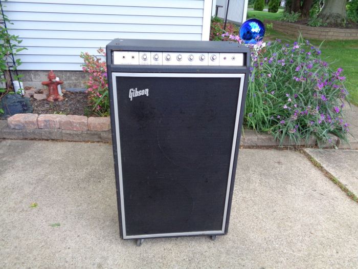 VINTAGE 1970'S 1972 1973 GIBSON BASS GUITAR SPEAKER AMPLIFIER # G-100B ORIGINAL