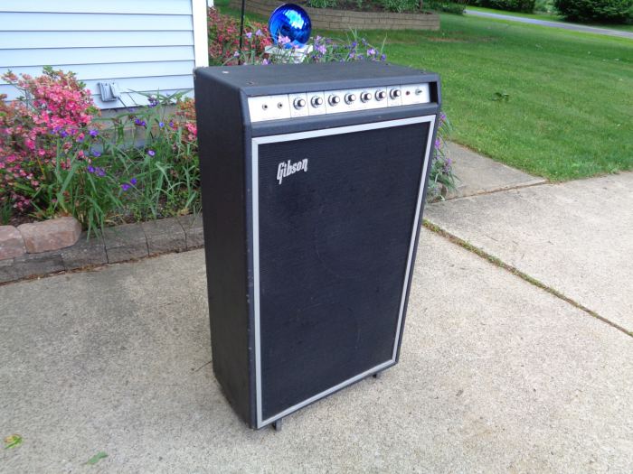 VINTAGE 1970'S 1972 1973 GIBSON BASS GUITAR SPEAKER AMPLIFIER # G-100B ORIGINAL