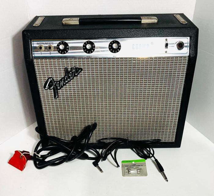 Vintage 1970's Fender Silverface Champ Tube Guitar Amplifier