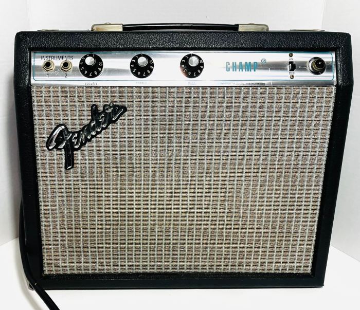 Vintage 1970's Fender Silverface Champ Tube Guitar Amplifier