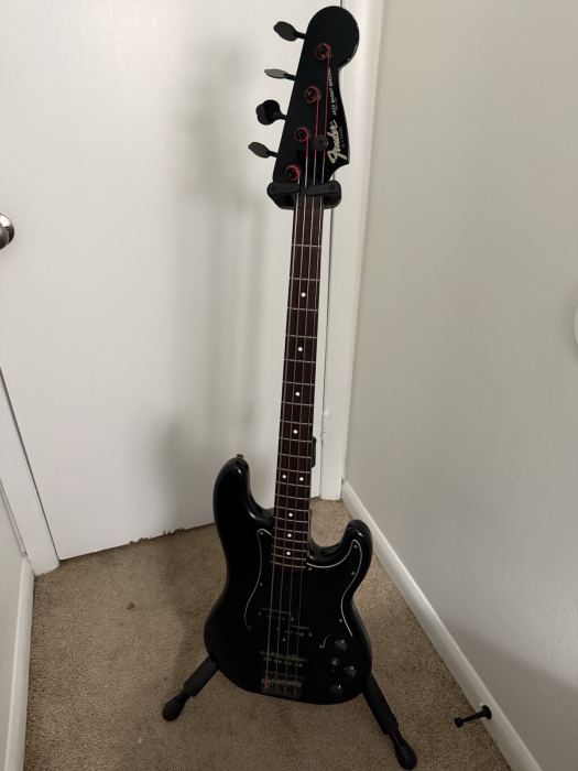 Fender Japanese Vintage 1980’s Jazz Bass Special RH Bass w/ Blacked Out neck