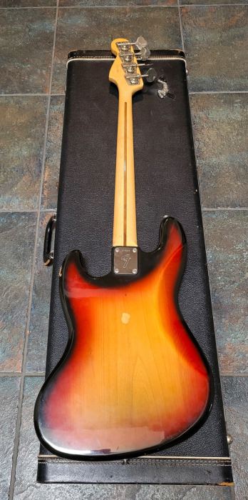 VINTAGE 1973 FENDER JAZZ BASS w/ CASE - 100% ORIGINAL -73 J USA guitar 70s 1970s