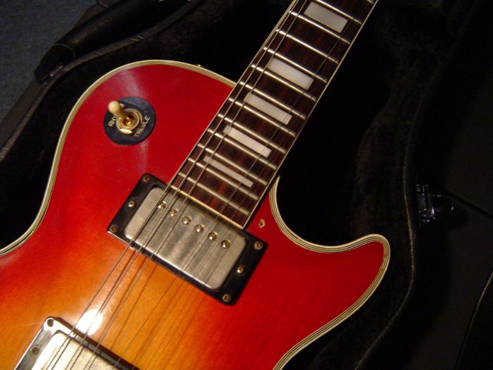 ARIA Electric Guitar Rare Vintage 1970's Made in Japan Les Paul Copy with Case