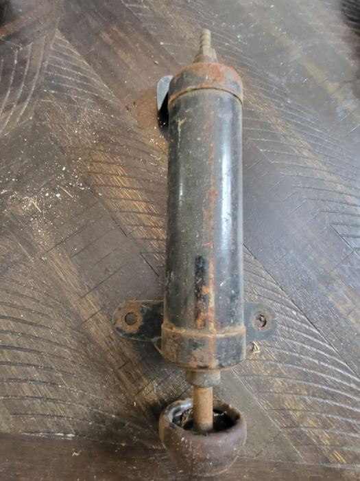 VINTAGE ANTIQUE FUEL TANK PRESSURE DASH HAND PUMP SCTA TROG HOTROD FLATHEAD RAT.