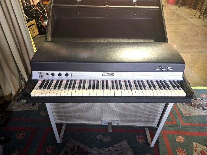 Vtg 1975 Fender Rhodes Suitcase Stage 73 Mk I Electric Piano / Organ - XLNT