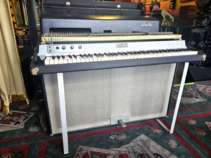 Vtg 1975 Fender Rhodes Suitcase Stage 73 Mk I Electric Piano / Organ - XLNT