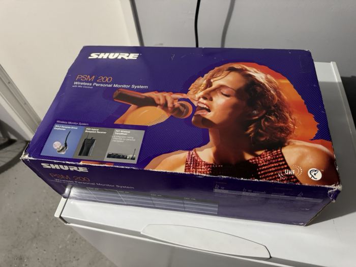 Shure PSM 200 Wireless Personal Monitor System - In ear monitors with receiver