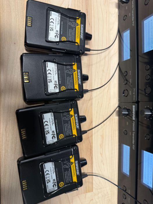 4x Shure PSM300 Wireless Stereo in Ear Monitor System with P3T TX and P3RA RX